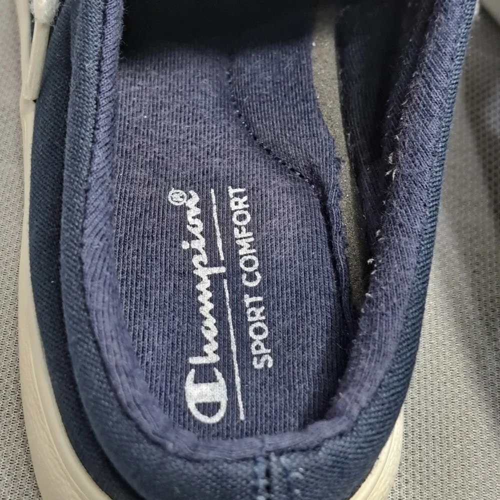 Champion Women's Canvas Slip On Sneakers Navy Blue Size 8 Low Heel Sport Comfort